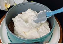 SAMO 4 SASTOJKA ‼ ️Ukusna torta za 10 minuta 🤩 Bez pečenja 🤩 Veoma jednostavna i ukusna 🤤