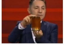 Sigurno niste znali: ovo će se desiti ako pojedete kašiku meda pred spavanje: ujutru ćete se iznenaditi, obavezno probajte