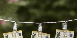 Februar donosi iznenadno bogatstvo i sreću za ova 4 znaka: Jeste li jedan od njih?