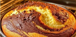 Mekana i puterasta tortica koju ćete poželjeti svaki dan pitam se Zašto niko ne dijeli ovu tajnu čokoladnu tortu iznenađenja