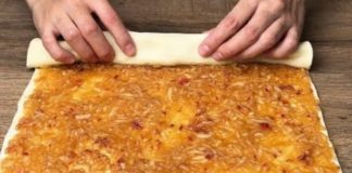 Ako imate lisnato tijesto, jednostavno naribajte 2 jabuke i vaš desert će biti gotov za 10 minuta.