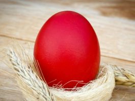 Nikako nemojte bacati prošlogodišnju čuvarkuću: Evo šta treba uraditi sa njom kako bi vas pratila sreća cele godine