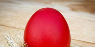 Nikako nemojte bacati prošlogodišnju čuvarkuću: Evo šta treba uraditi sa njom kako bi vas pratila sreća cele godine