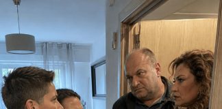 Kad mi je sin prvi put doveo djevojku kući, pomislila sam da je pogriješio adresu. Imala je kratku kosu, tri naušnice u jednom uhu, kožnu jaknu Kad mi je sin prvi put doveo djevojku kući, pomislila sam da je pogriješio adresu. Imala je kratku kosu, tri naušnice u jednom uhu, kožnu jaknu - featured image