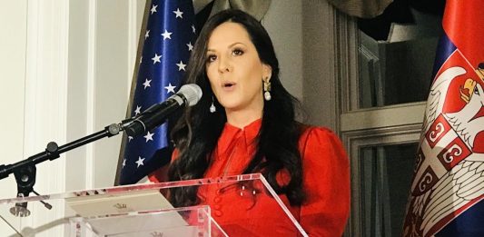 Elegantna žena Aleksandra Vučića iza lijepog lica krije tragediju: Tko je tajanstvena Tamara Vučić? Elegantna žena Aleksandra Vučića iza lijepog lica krije tragediju: Tko je tajanstvena Tamara Vučić? - featured image