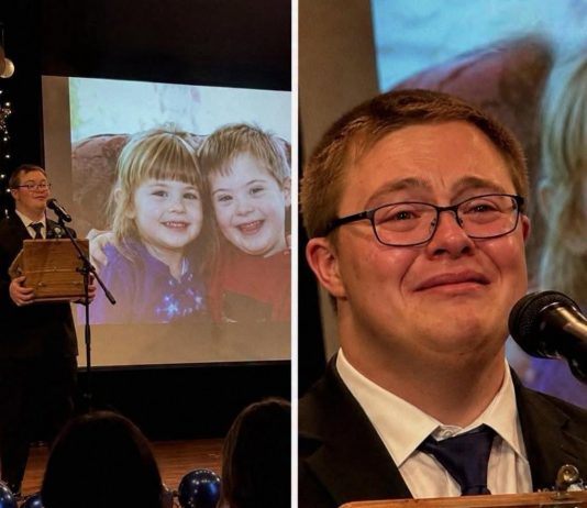 Na maturalnoj večeri svi su se smijali kad je moj mlađi brat sa sindromom Down na pozornicu donio malu drvenu kutiju i rekao da je to jedino što mi može dati — ali ono što je sakrio unutra natjeralo je cijelu dvoranu da utihne Na maturalnoj večeri svi su se smijali kad je moj mlađi brat sa sindromom Down na pozornicu donio malu drvenu kutiju i rekao da je to jedino što mi može dati — ali ono što je sakrio unutra natjeralo je cijelu dvoranu da utihne - featured image