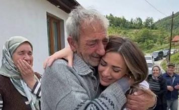 Prodao posljednju zemlju da školuje kćerku, a jedanaest godina kasnije cijelo selo svjedočilo njegovoj najvećoj nagradi