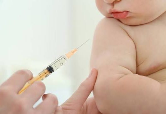 Sporna vakcina obustavljena i u BiH: Ako se pojave ovi simptomi odvedite dijete pedijatru